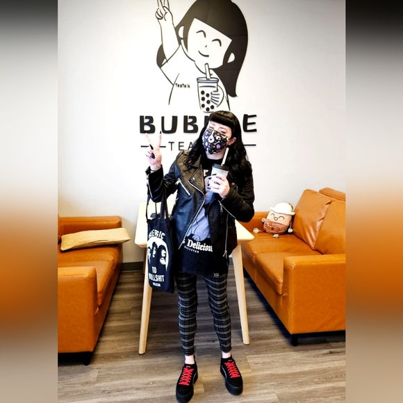 Hi! I'm pretty great! 😁 Nashville 🖤 - Picture 3 of 10